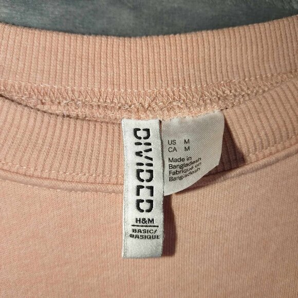 Divided H&M Women M Pink Love Embroidered Slouchy Lagenlook Long‎ Sleeve Sweater - Picture 2 of 9